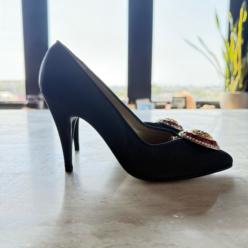 Gianni Versace Vintage Medallion Pumps Black Jewel Heels Made in Italy EU 36 - Picture 10 of 15